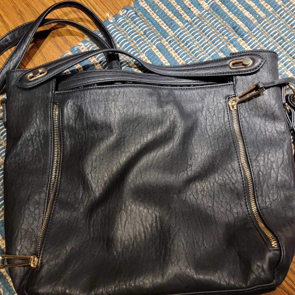 Gently used Jessica Simpson crossbody handbag